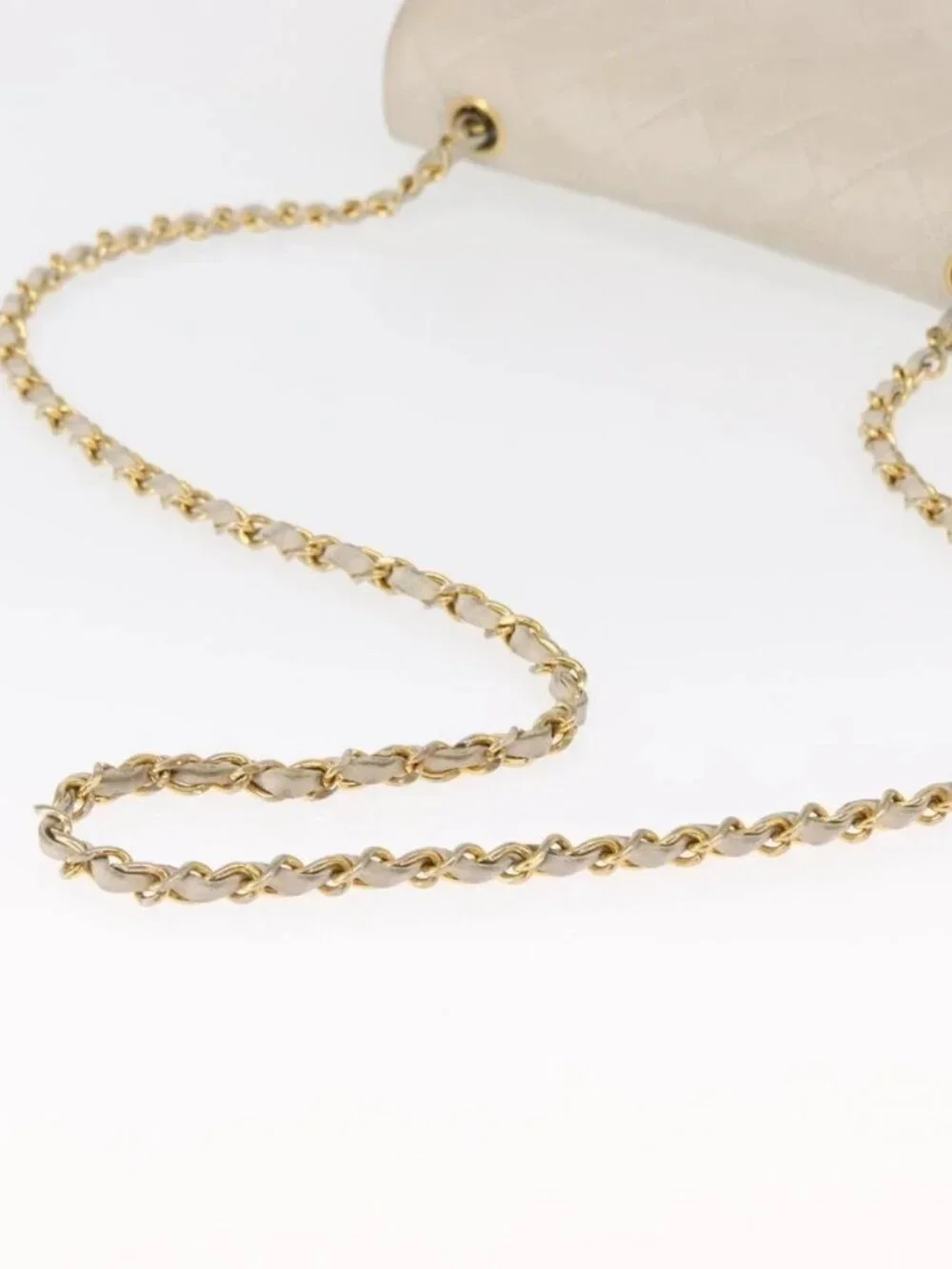 CHANEL Matelasse Turn Lock Chain Bag Lamb Skin White Gold CC Auth am10500